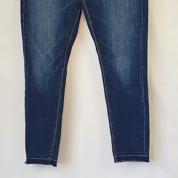 Lucky Brand Brooke Capri Jeans Dark Wash Size 6 - Picture 4 of 15